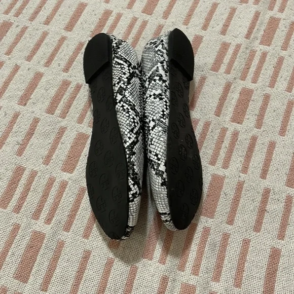 Tory Burch Snake Flats Size 8 black and white - Picture 8 of 14
